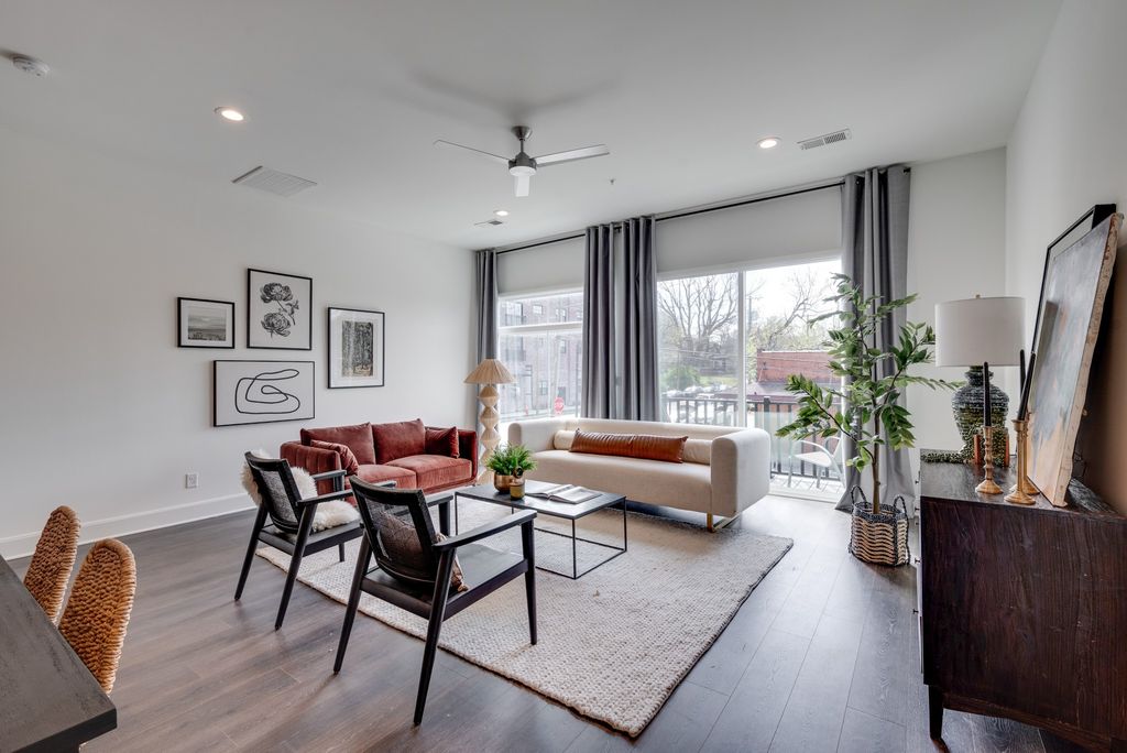 345 Douglas Ave Apt 201, Nashville, TN 37207
