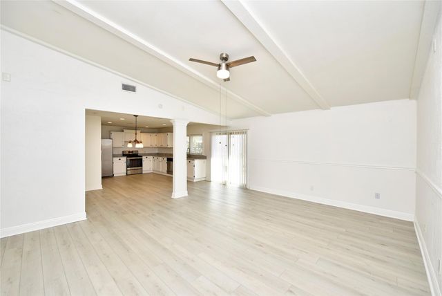 2207 Woodglen Drive, Missouri City, TX 77489
