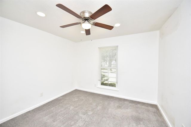 2207 Woodglen Drive, Missouri City, TX 77489