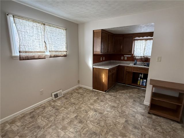 150 Old Scales Rd, South Franklin, PA 15301