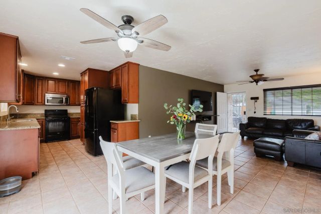 8028 Woodpecker Way, Santee, CA 92071