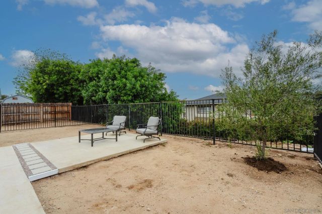 8028 Woodpecker Way, Santee, CA 92071