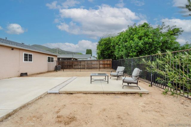 8028 Woodpecker Way, Santee, CA 92071