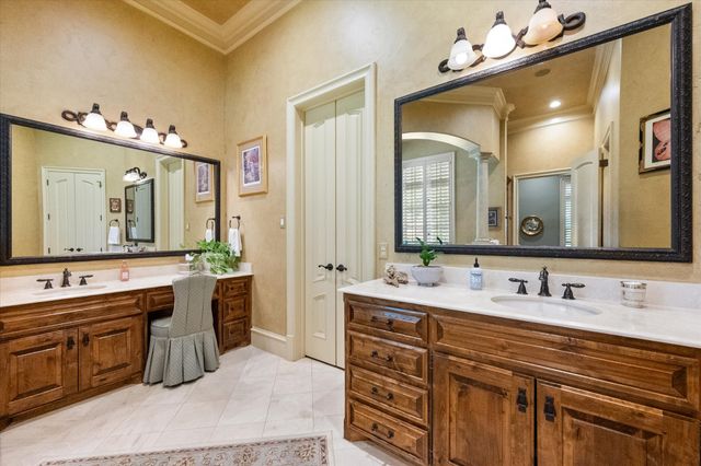 2804 Katherine Court, Dalworthington Gardens, TX 76016