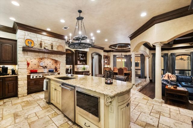 2804 Katherine Court, Dalworthington Gardens, TX 76016