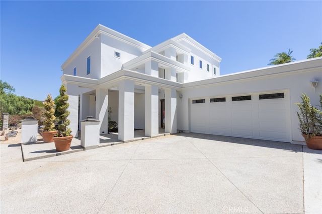 9731 Rangeview, North Tustin, CA 92705