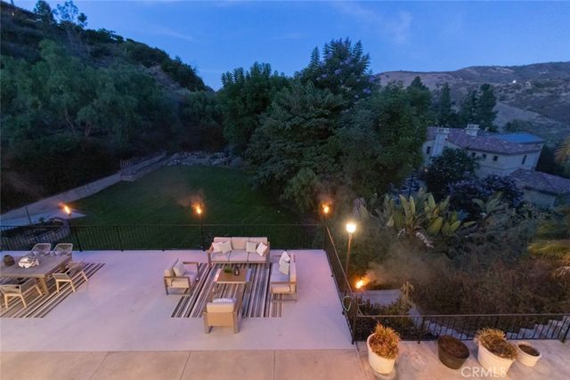 9731 Rangeview, North Tustin, CA 92705