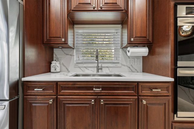 1006 LAKE COOPER DRIVE, Lutz, FL 33548