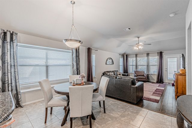 2517 Doe Run, Weatherford, TX 76087