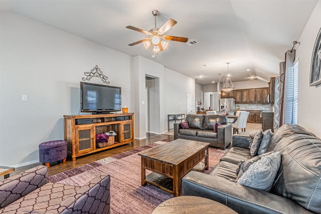 2517 Doe Run, Weatherford, TX 76087