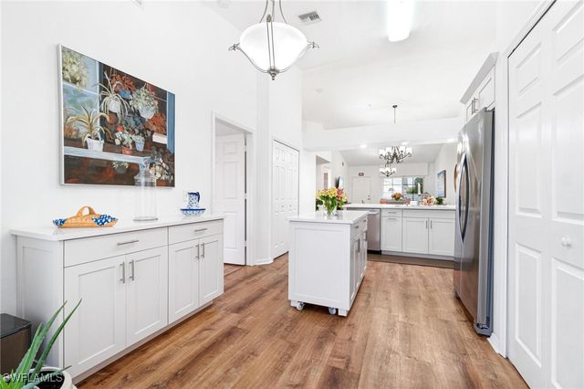 4945 Cougar CT S 4-202, Naples, FL 34109