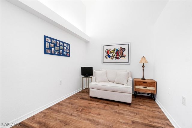 4945 Cougar CT S 4-202, Naples, FL 34109