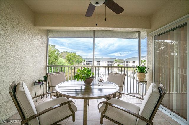 4945 Cougar CT S 4-202, Naples, FL 34109