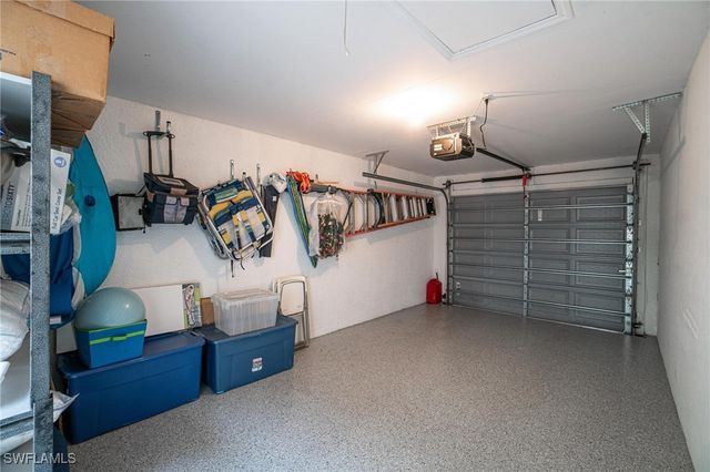 4945 Cougar CT S 4-202, Naples, FL 34109