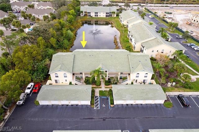 4945 Cougar CT S 4-202, Naples, FL 34109