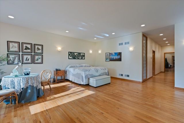 3464 Old Mill Road, Highland Park, IL 60035