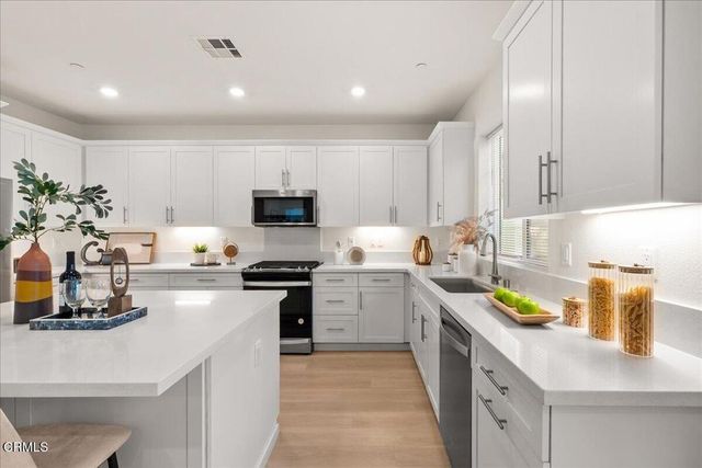 23744 Orange Blossom Drive, Santa Clarita, CA 91321