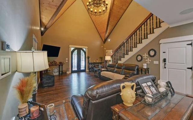 1330 Mccannon Morris Road, Hull, GA 30646