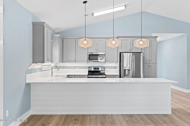 204 NE 33rd Street, Oak Island, NC 28465