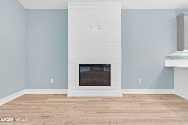 204 NE 33rd Street, Oak Island, NC 28465