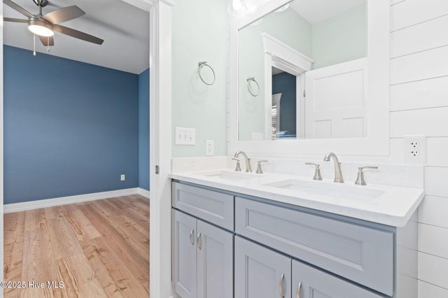 204 NE 33rd Street, Oak Island, NC 28465