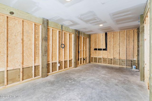 204 NE 33rd Street, Oak Island, NC 28465