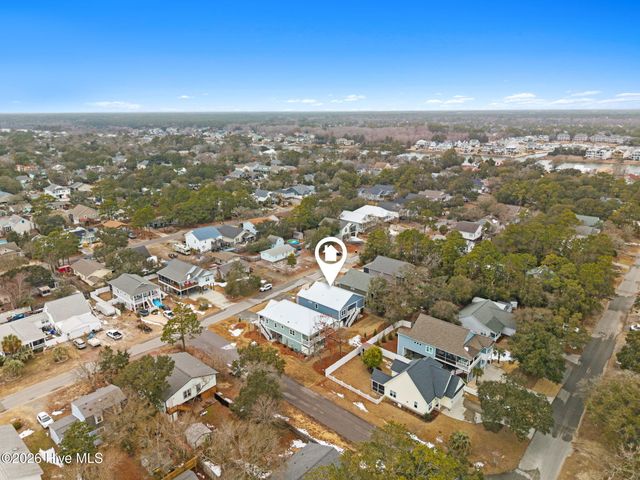 204 NE 33rd Street, Oak Island, NC 28465