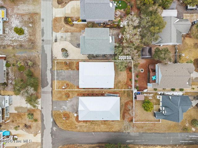 204 NE 33rd Street, Oak Island, NC 28465
