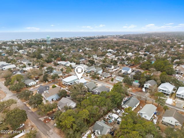 204 NE 33rd Street, Oak Island, NC 28465