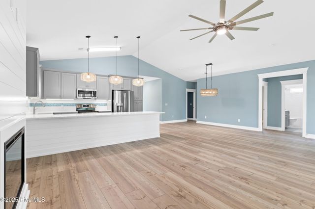 204 NE 33rd Street, Oak Island, NC 28465