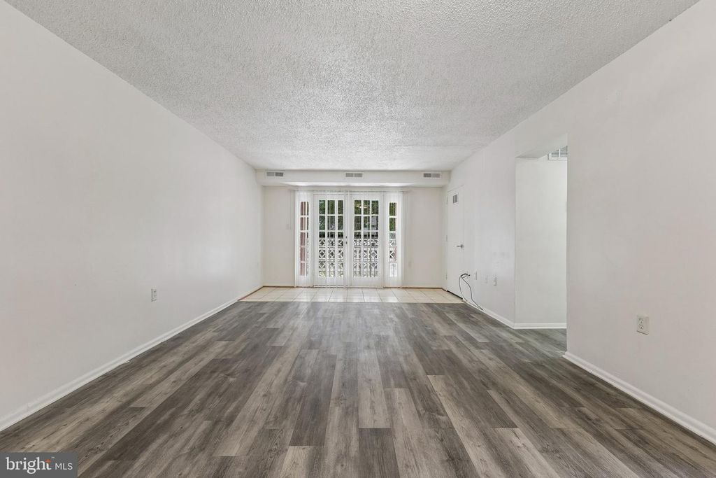 Image 24 of property listing at 3805 SWANN #T2, Suitland, MD 20746