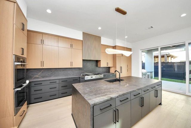 2232 Swift Boulevard, Houston, TX 77030