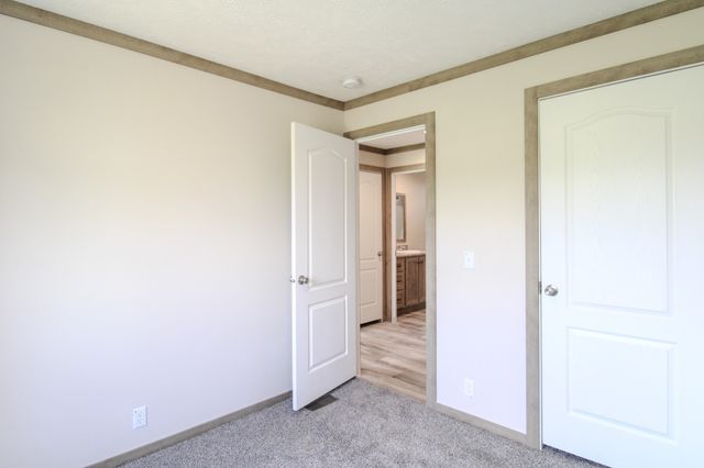 1143 Nimm Rd, Red Boiling Springs, TN 37150