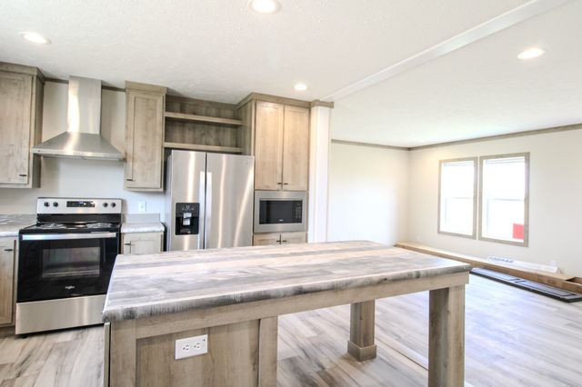 1143 Nimm Rd, Red Boiling Springs, TN 37150