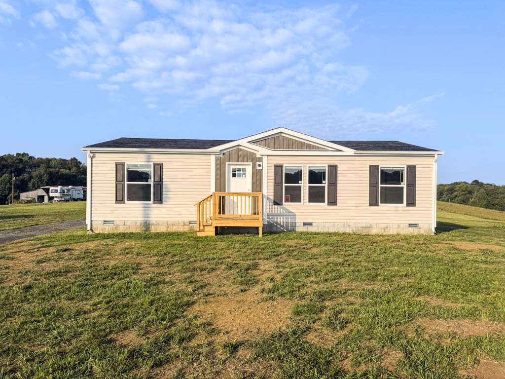 1143 Nimm Rd, Red Boiling Springs, TN 37150