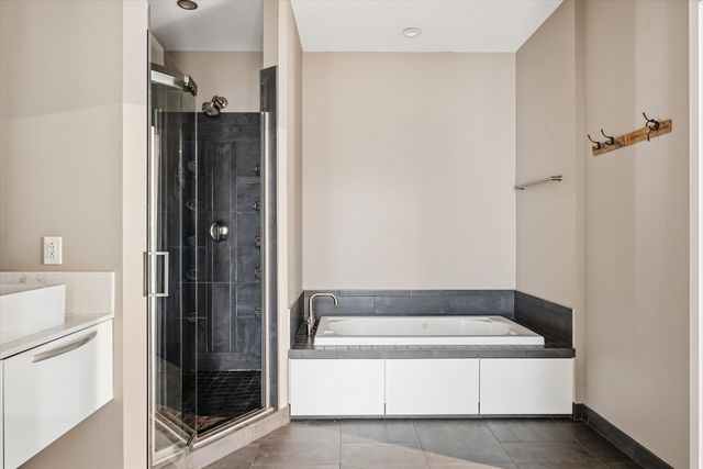 700 12th Ave S Unit 1509, Nashville, TN 37203