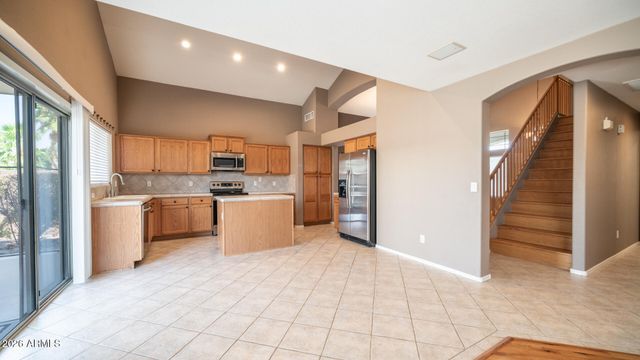 9138 W CLARA Lane, Peoria, AZ 85382