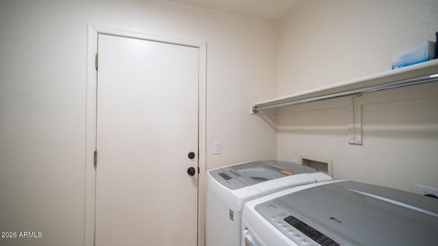 9138 W CLARA Lane, Peoria, AZ 85382