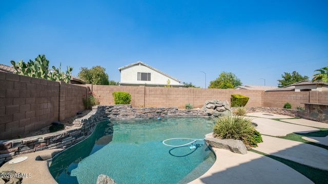 9138 W CLARA Lane, Peoria, AZ 85382