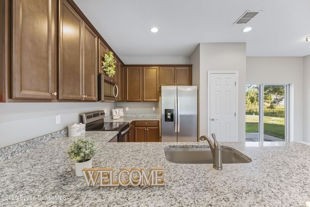 561 Windswept Avenue SW, Palm Bay, FL 32908