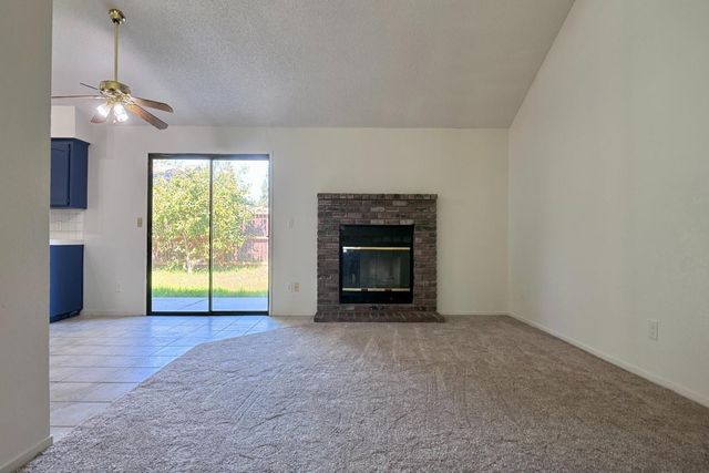 1910 E Eclipse Avenue, Fresno, CA 93720