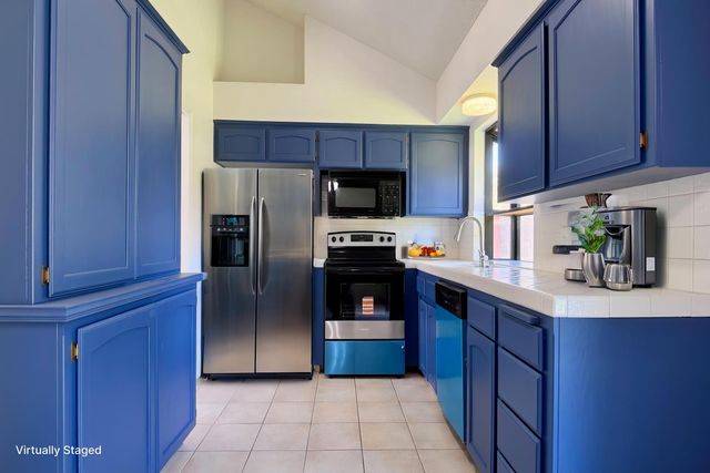 1910 E Eclipse Avenue, Fresno, CA 93720