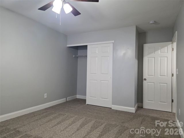 9525 Durness Drive, Charlotte, NC 28278