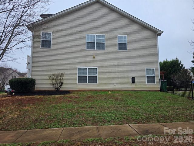 9525 Durness Drive, Charlotte, NC 28278