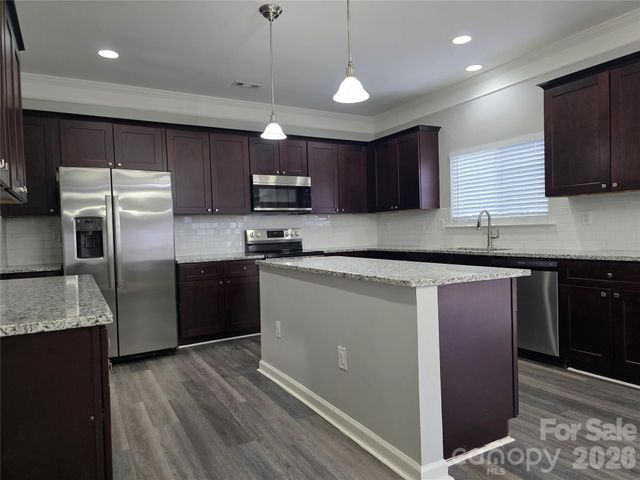 9525 Durness Drive, Charlotte, NC 28278