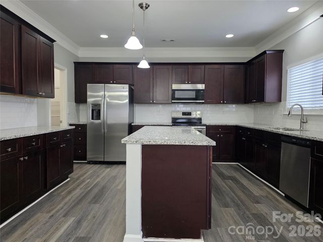 9525 Durness Drive, Charlotte, NC 28278