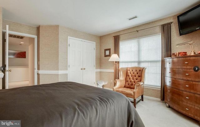 9810 BOLTON VILLAGE CT, Fairfax, VA 22032