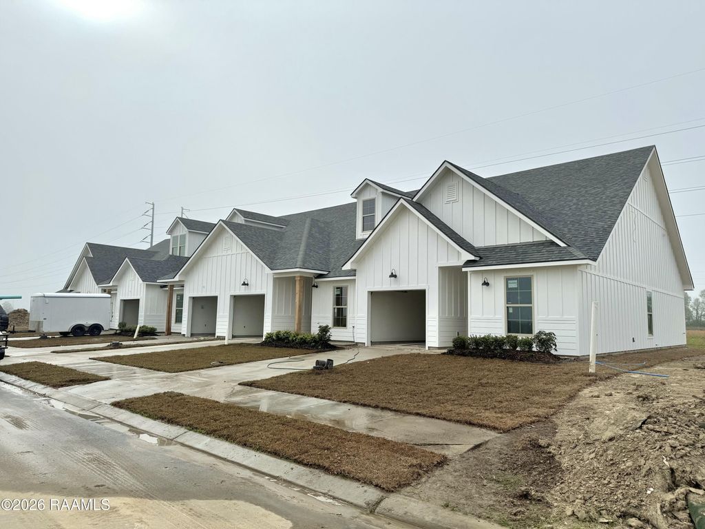 109 Maplebrook Way, Youngsville, LA 70592