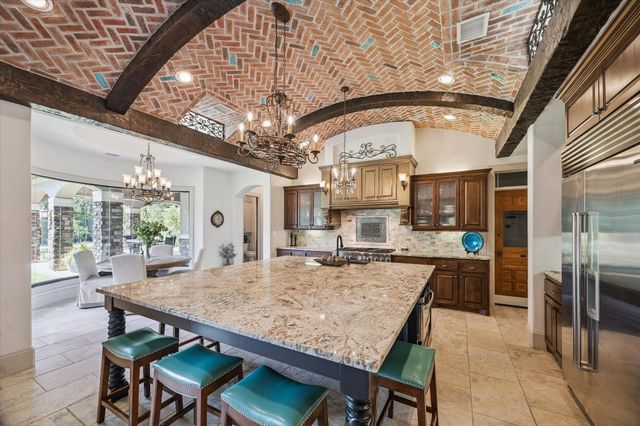 7373 Teaswood Drive, Conroe, TX 77304