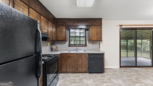 4561 Fairfax Place, Powder Springs, GA 30127
